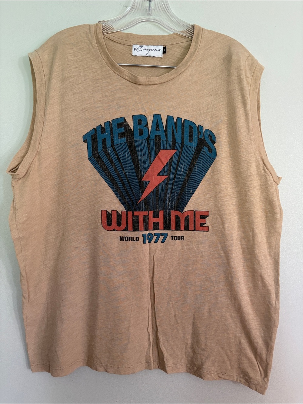 Girl Dangerous The Band's With Me 1977 Graphic Muscle Tee - Beige - XL